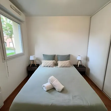 Aquatique - Piscine - 5pers - Reve Au Mans * Ле-Ман